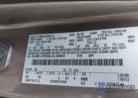 2020 Lincoln Corsair Standard z USA, uszkodzony, nr VIN 5LMCJ1D94LUL30853